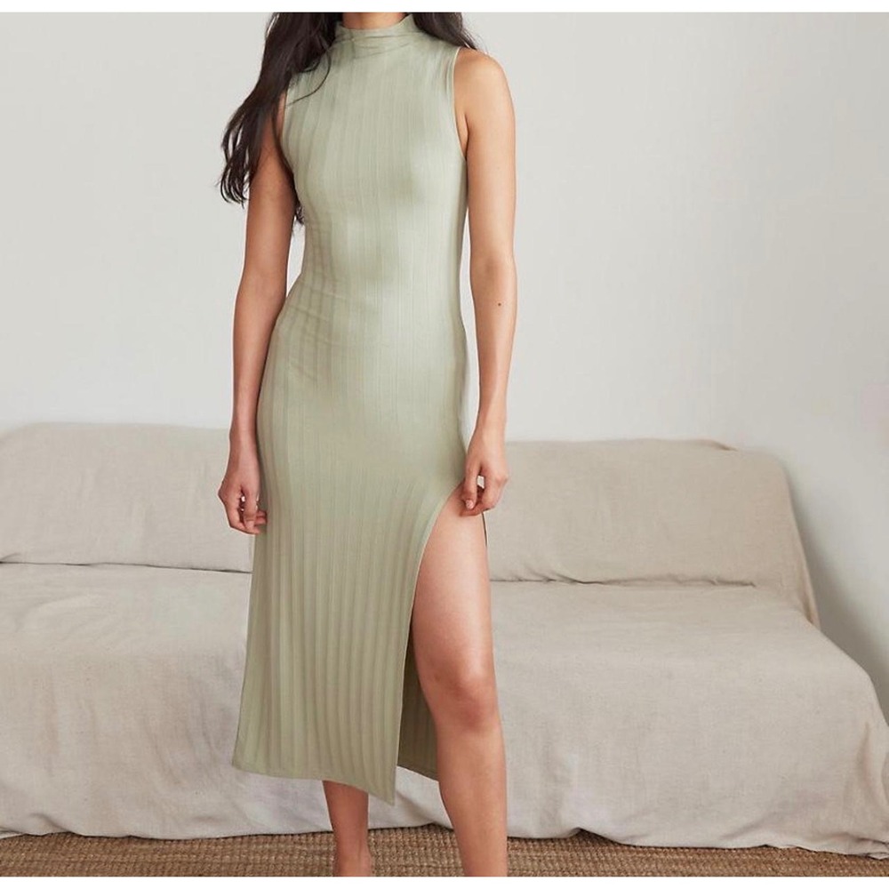 Aritzia Wilfred Free Leo Dress in Sage Green Size XS